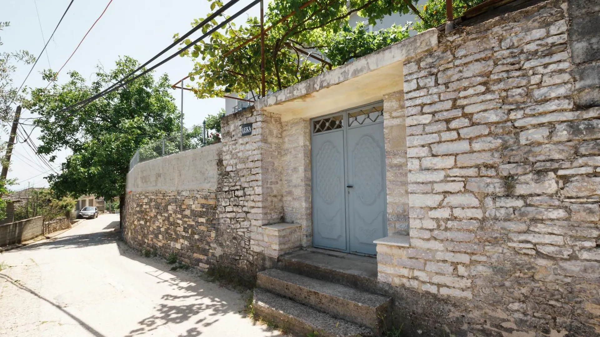 Leka GuestHouse Gjirokastër Hébergement de vacances